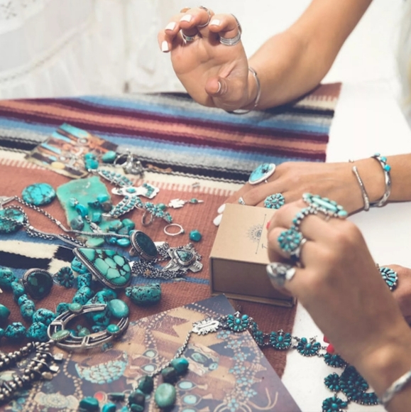 Vintage Spell Designs RARE Lone Wolf Turquoise Sterling Silver Pinky Finger Ring - Picture 9 of 11